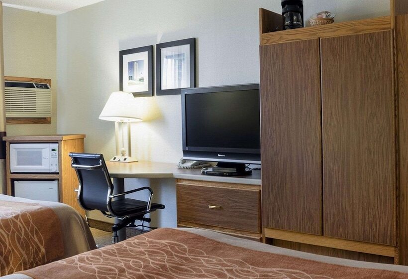 Люкс, Quality Inn Bismarck I 94