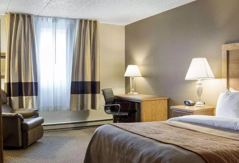 اتاق استاندارد, Quality Inn Bismarck I 94