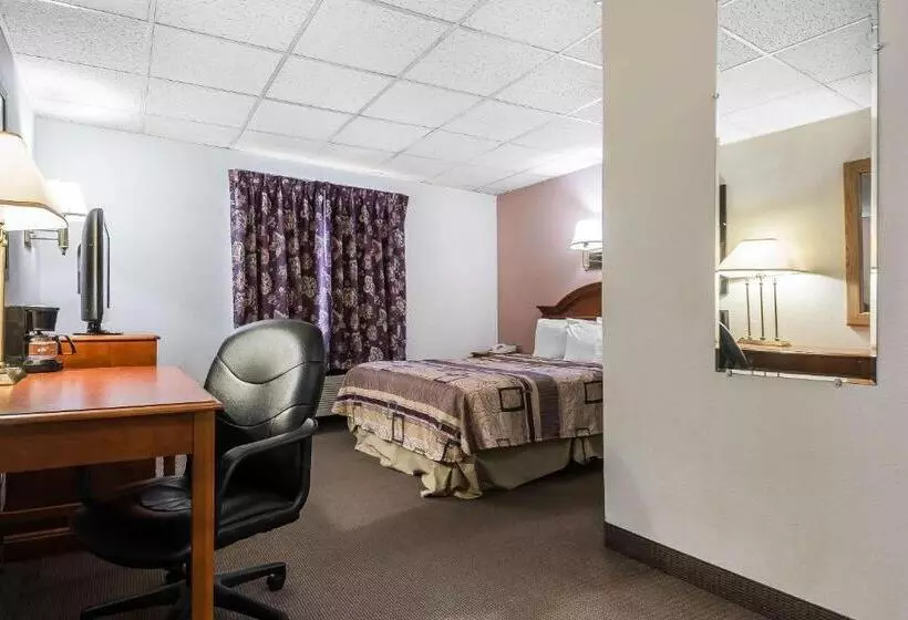 اتاق استاندارد, Quality Inn & Suites Binghamton Vestal