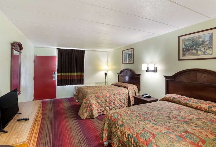 غرفه قياسيه سريرين مزدوجين, Rodeway Inn