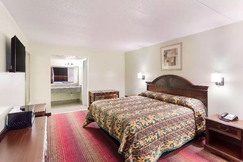 Standard-huone King-vuode, Rodeway Inn