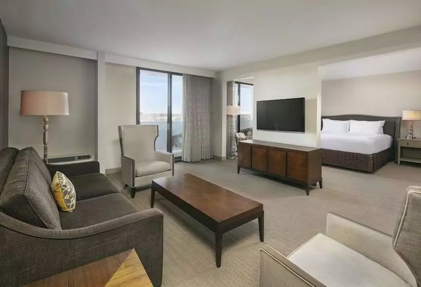 سوییت, Sonesta Charlotte Lower South End