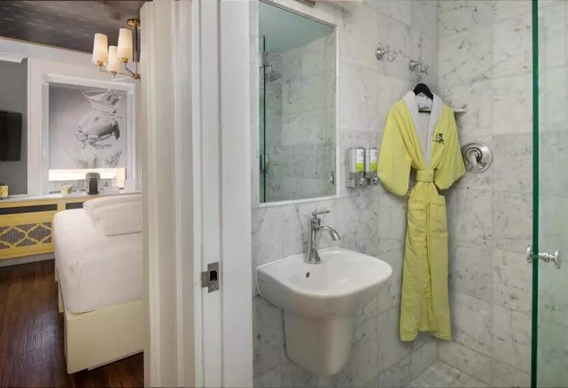 اتاق استاندارد با تخت بزرگ, Staypineapple, A Delightful Hotel, South End