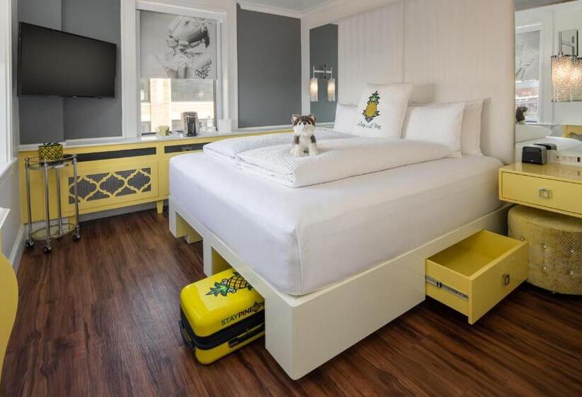 غرفة قياسية سرير كينج, Staypineapple, A Delightful Hotel, South End