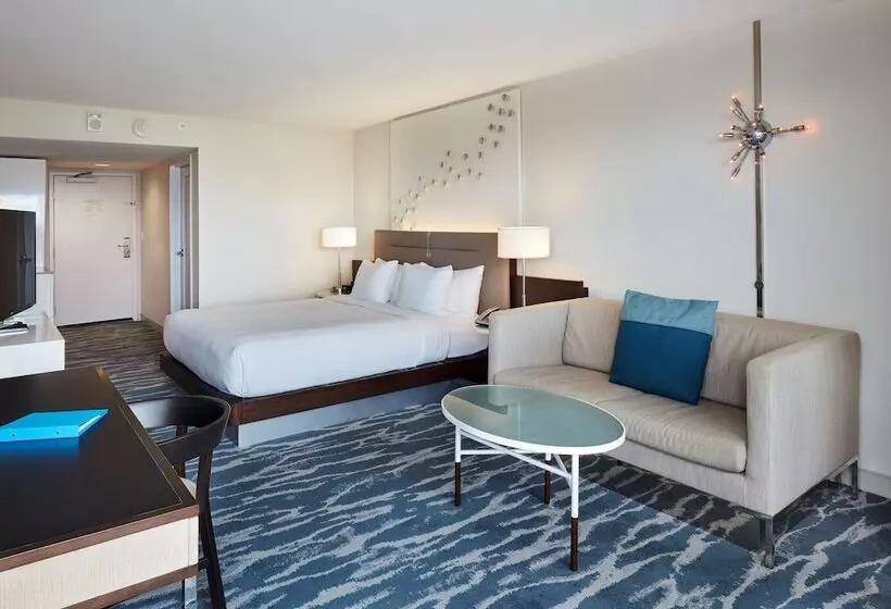 景色の見えるダブルベッドスタンダードルーム, Waterstone Resort & Marina Boca Raton, Curio Collection By Hilton
