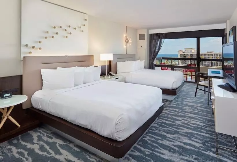 ２ダブルベッドのスタンダードルーム, Waterstone Resort & Marina Boca Raton, Curio Collection By Hilton