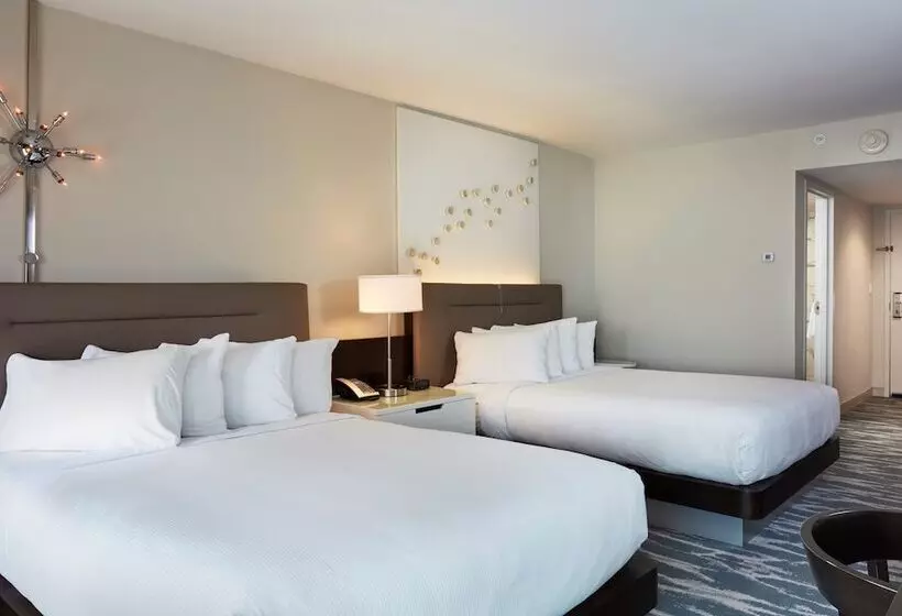 ２ダブルベッドのスタンダードルーム, Waterstone Resort & Marina Boca Raton, Curio Collection By Hilton