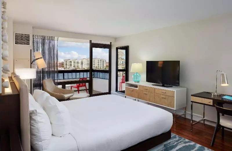 シングルデラックスルーム, Waterstone Resort & Marina Boca Raton, Curio Collection By Hilton