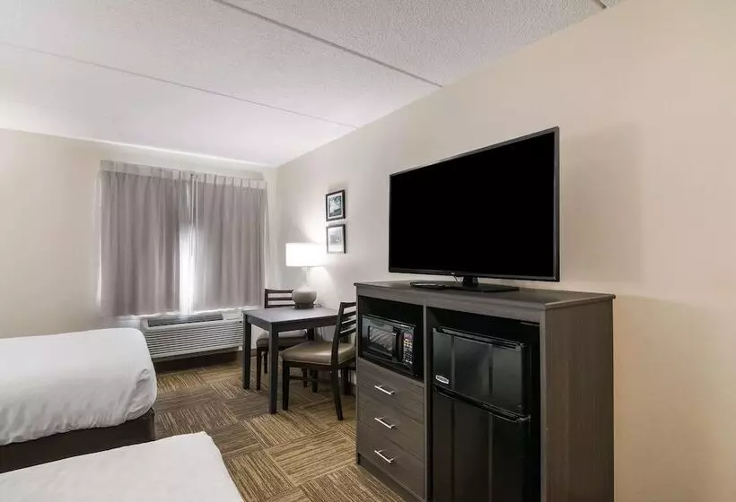 اتاق استاندارد با 2 تخت دوبل, Clarion Pointe Jamestown  Falconer