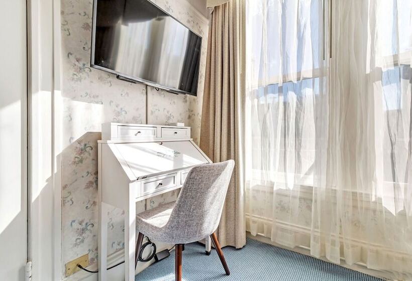 غرفة قياسية, Cornell Hotel De France