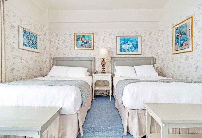 Chambre Standard, Cornell Hotel De France