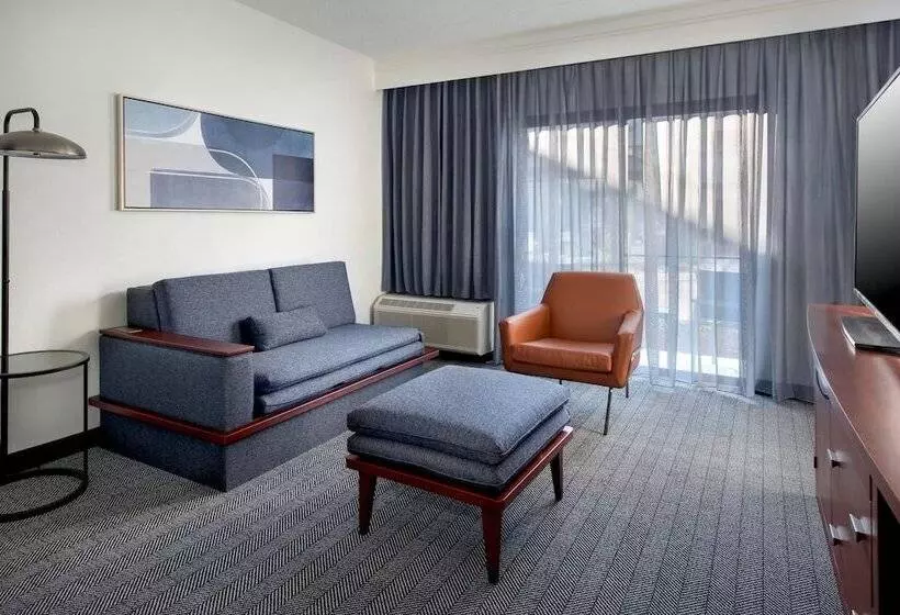 スイート, Courtyard By Marriott Annapolis