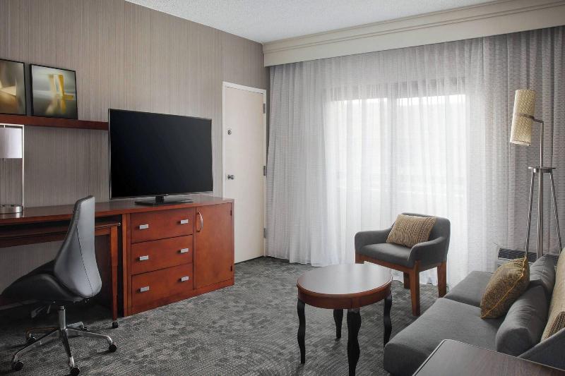 Люкс Кровать Кинг, Courtyard Philadelphia Devon/villanova
