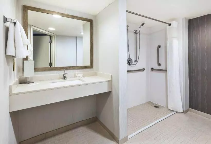 障害者適応デラックスルーム, Courtyard By Marriott Secaucus Meadowlands