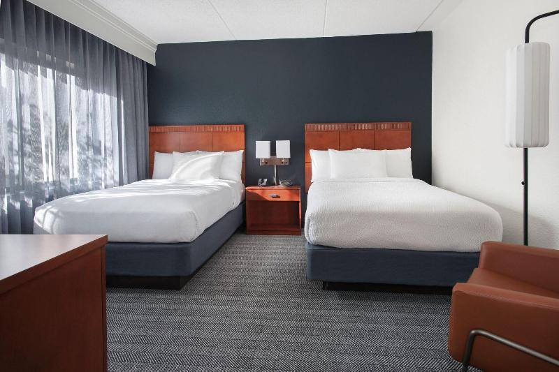 스위트, Courtyard By Marriott Silver Spring North/white Oak