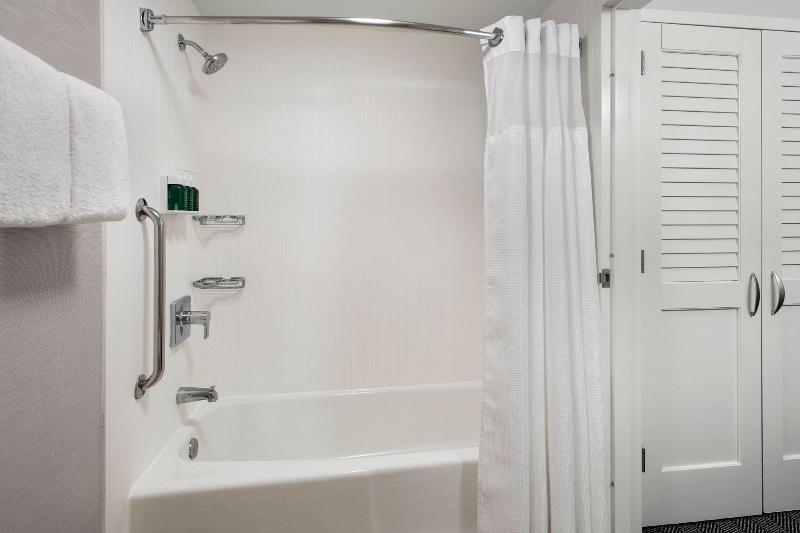 스탠다드 룸 킹사이즈 침대, Courtyard By Marriott Silver Spring North/white Oak