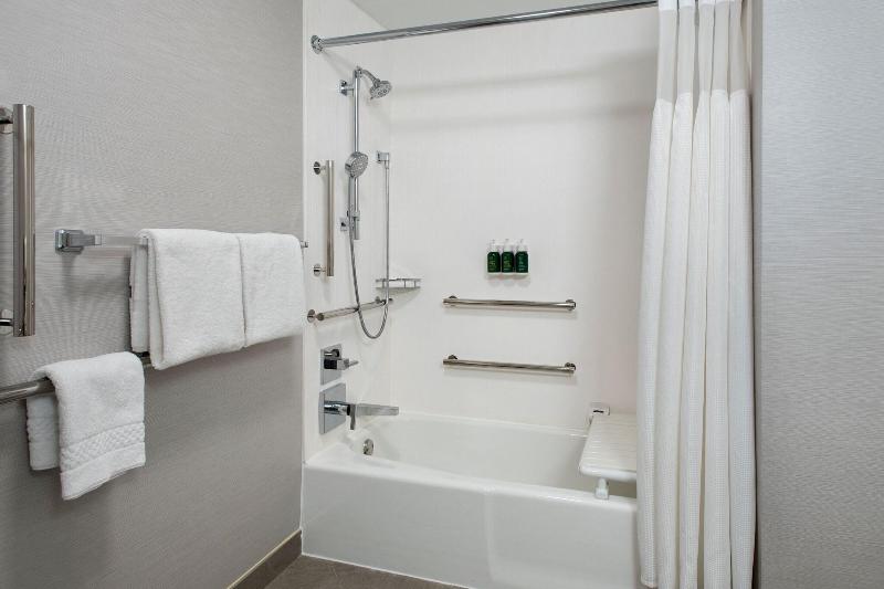 스탠다드 룸 킹사이즈 침대, Courtyard By Marriott Silver Spring North/white Oak