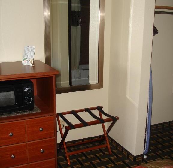 Camera Standard 2 Letti Matrimoniali, Days Inn By Wyndham Chattanooga Lookout Mountain West