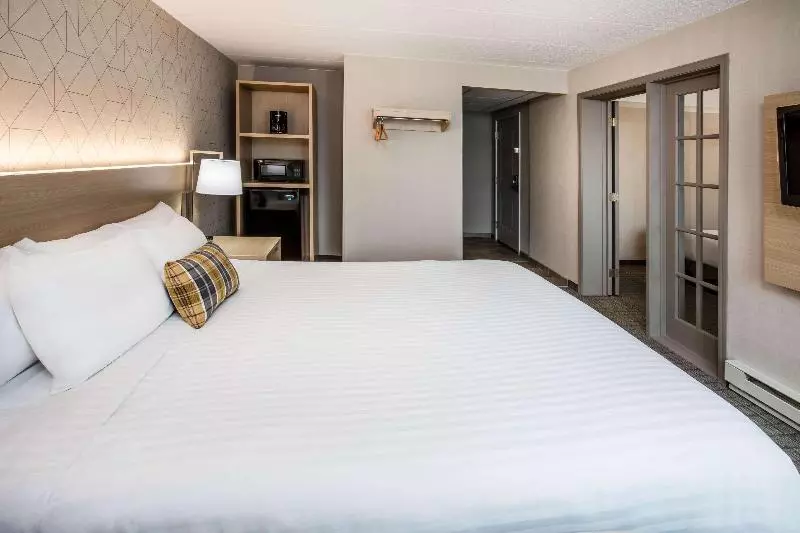Standard-huone, Days Inn & Suites By Wyndham Duluth By The Mall