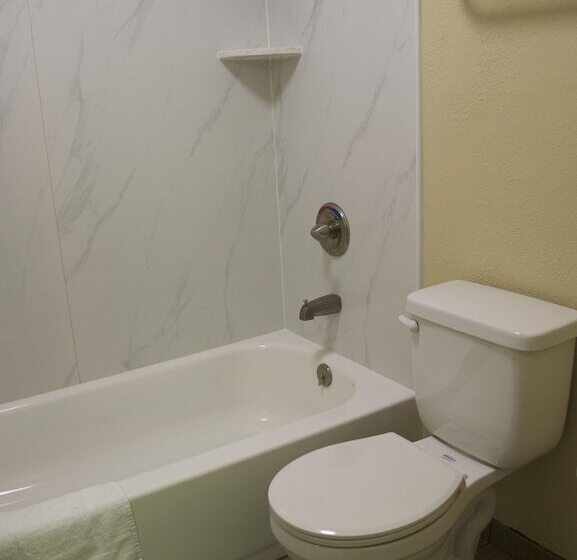 Номер Deluxe, Days Inn By Wyndham Ladson Summerville Charleston