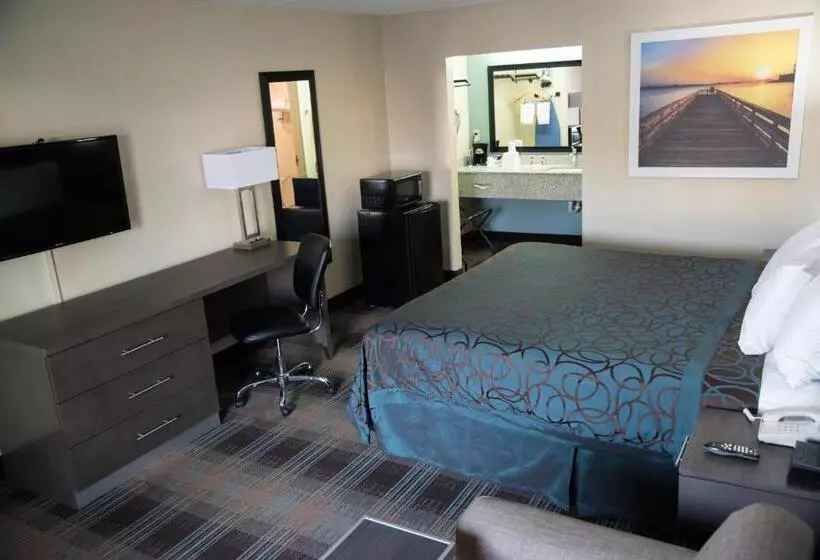 Standard-invahuone King-vuode, Days Inn By Wyndham Ladson Summerville Charleston