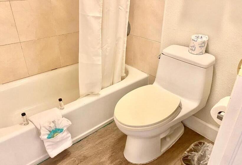 غرفة كلاسيكية سرير كينج, Garden Inn Homestead/everglades/gateway To Keys