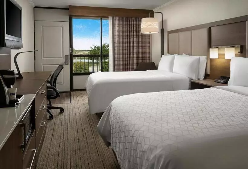 2ダブルベッドのスタンダードルーム, Holiday Inn Express At Monterey Bay, An Ihg