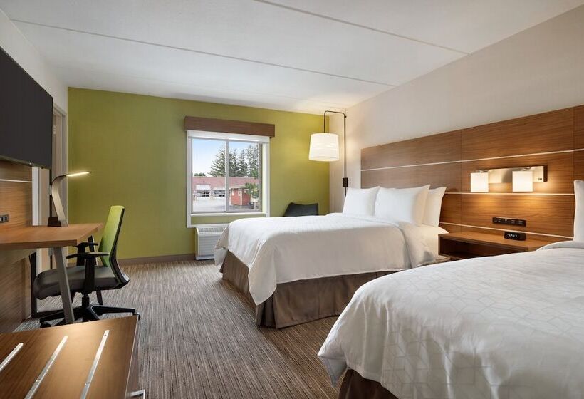 غرفه قياسيه سريرين مزدوجين, Holiday Inn Express   Plattsburgh, An Ihg