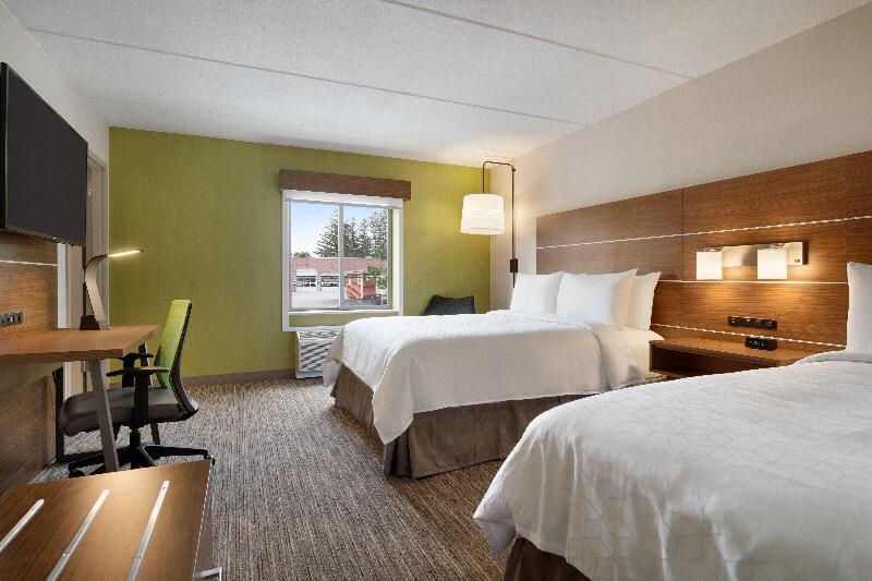 غرفة قياسية سرير ملكى لذوى الإحتياجات الخاصة, Holiday Inn Express   Plattsburgh, An Ihg