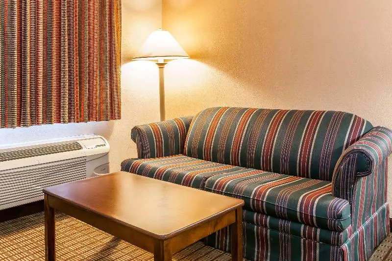 エクゼクティブスイート, Holiday Inn Express & Suites College Park   University Area, An Ihg