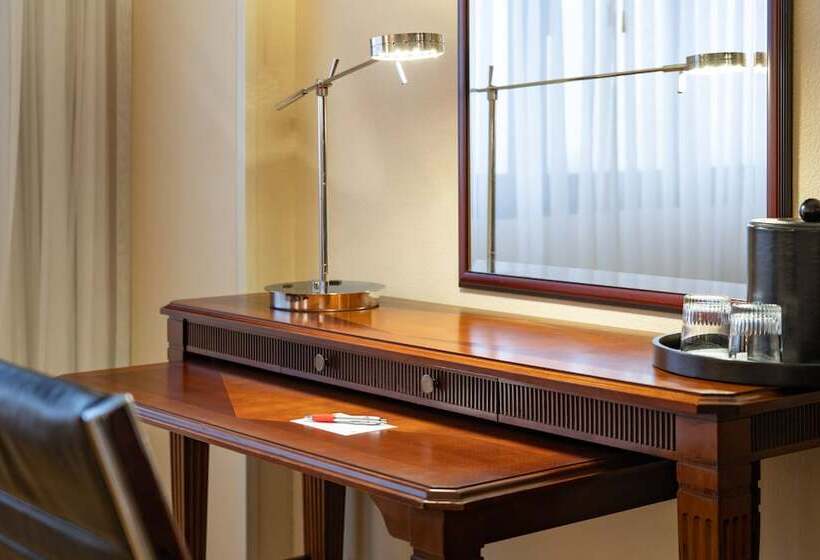 带2个双人床的标准工作室, Miami Marriott Dadeland