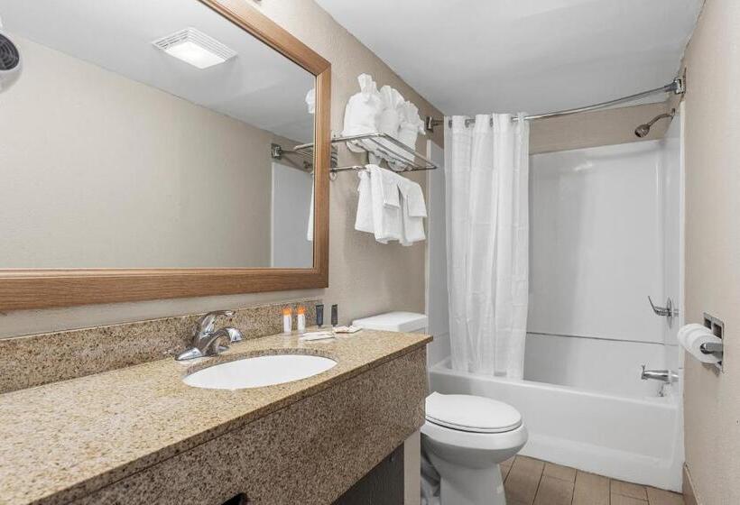 جناح بغرفتي نوم, Ocean Crest Inn And Suites