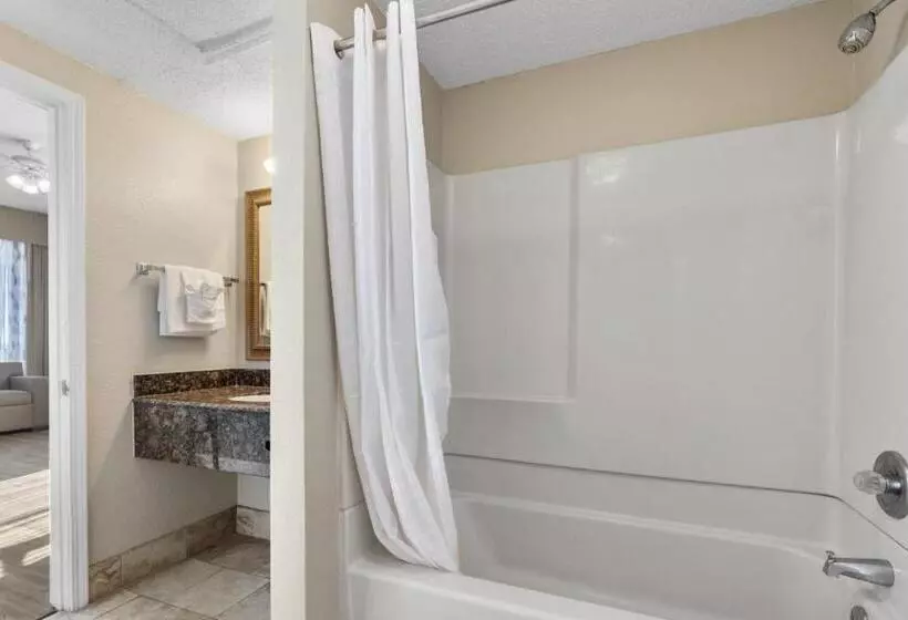 オーシャンビュースイート, Ocean Crest Inn And Suites