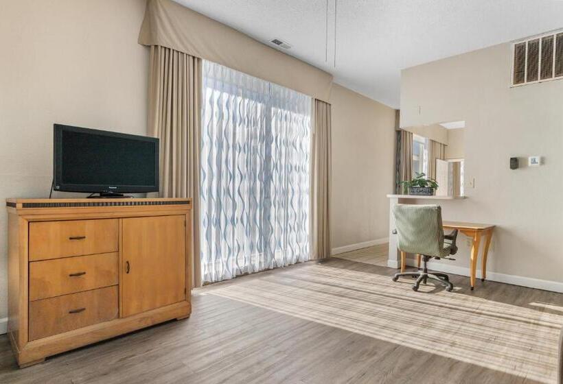 바다 전망 스위트, Ocean Crest Inn And Suites
