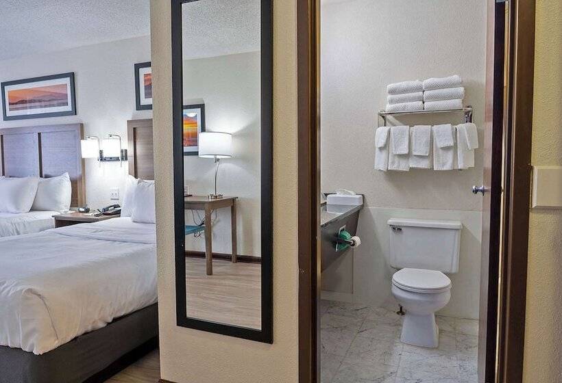 חדר סטנדרט שתי מיטות זוגיות, Quality Inn Milansandusky