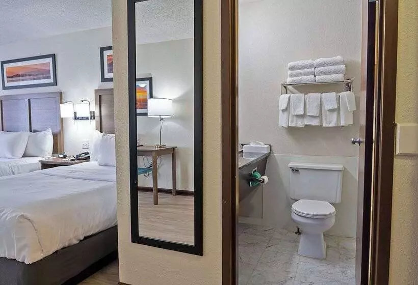 ２ダブルベッドのスタンダードルーム, Quality Inn Milansandusky