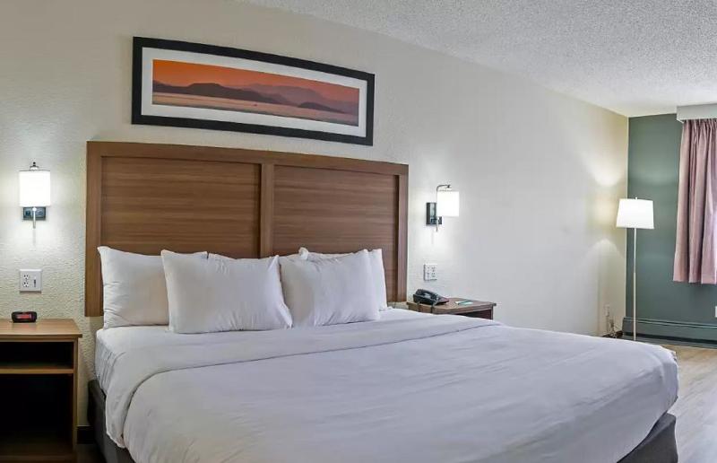 חדר סטנדרט, מיטת קינג, מותאם לאדם עם מוגבלויות, Quality Inn Milansandusky
