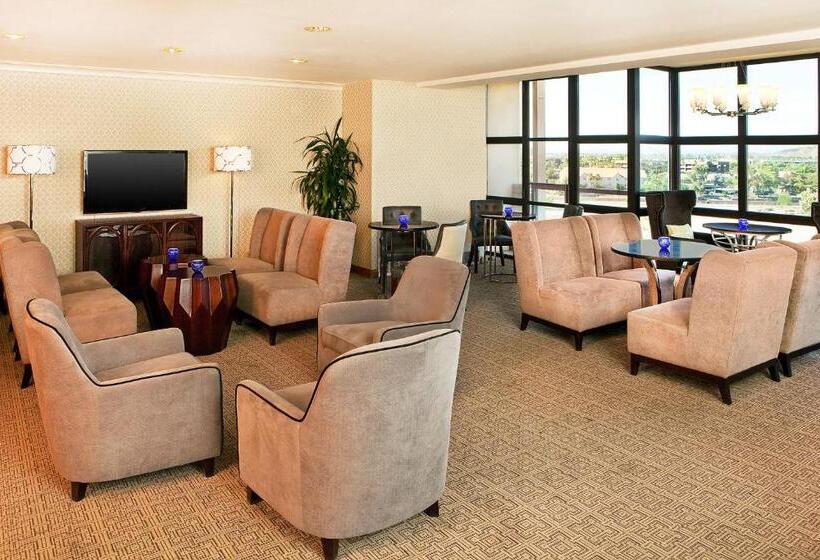 سوئیت کلاب, Sheraton Crescent