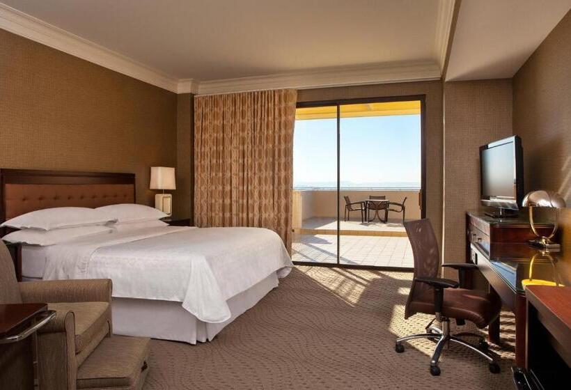 Пентхаус Люкс, Sheraton Crescent