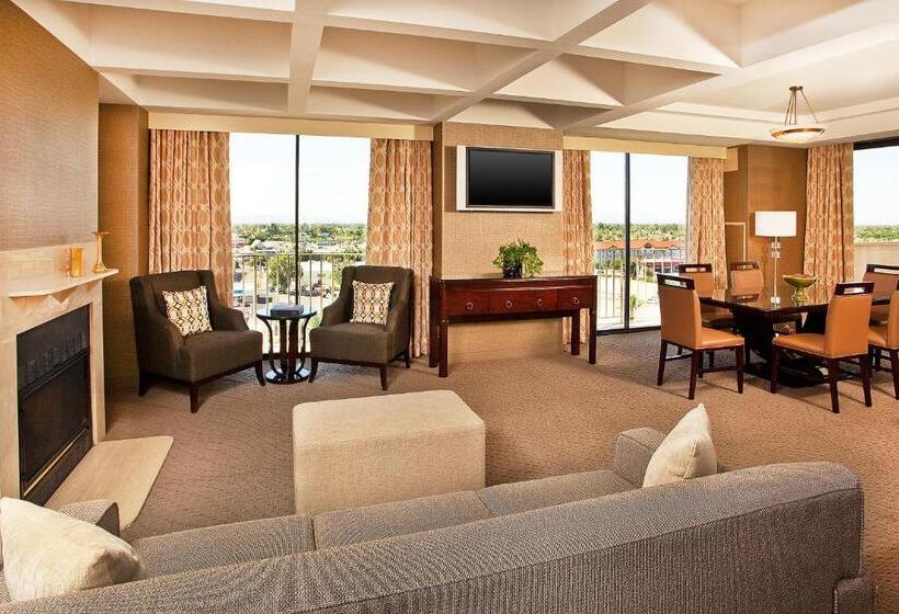 سوئیت پنت هاوس, Sheraton Crescent