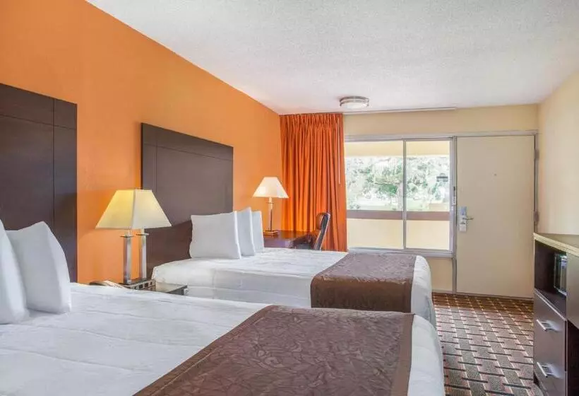 デラックスルーム, Days Inn By Wyndham Brooksville