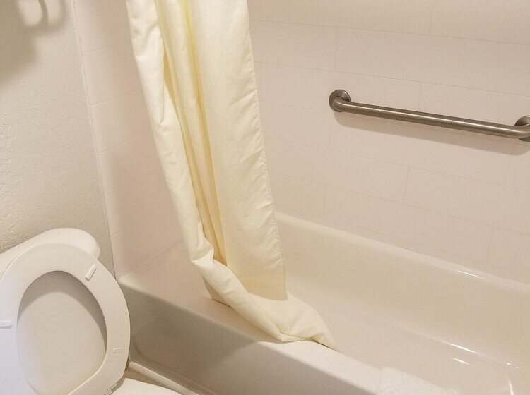 带2个双人床的标准工作室, Budgetel Pompano Beach