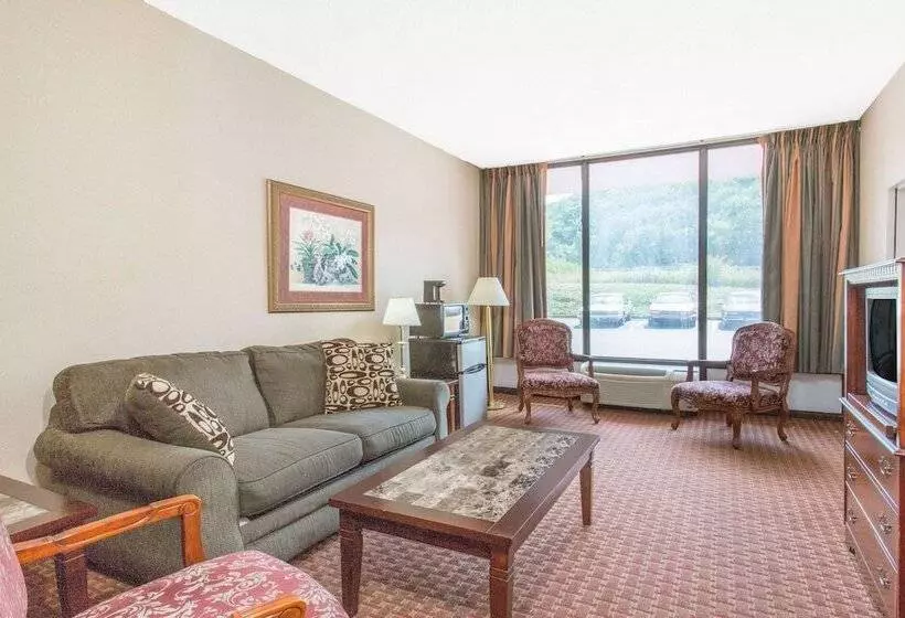 スイート, Days Inn By Wyndham Princeton