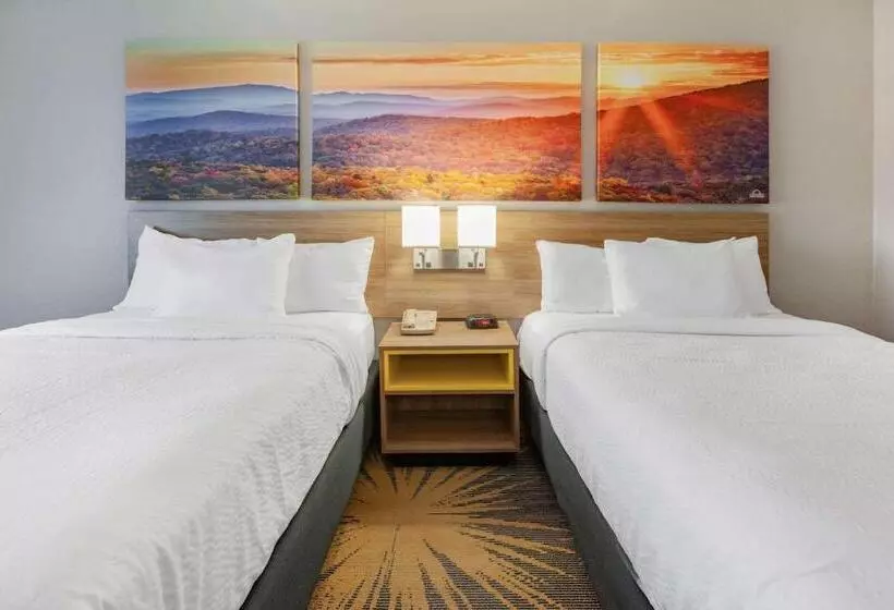 اتاق لوکس, Days Inn By Wyndham Roanoke Near I81