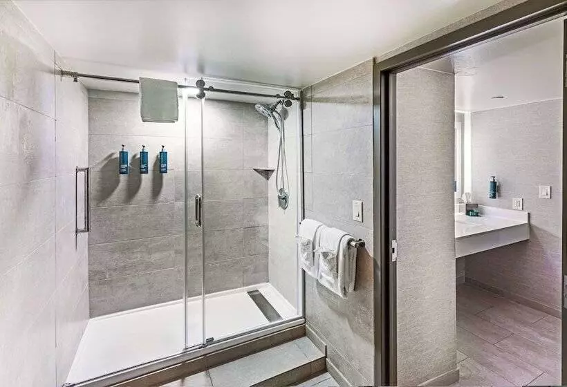 سوئیت پرزیدنت, Doubletree By Hilton Tulsa Downtown
