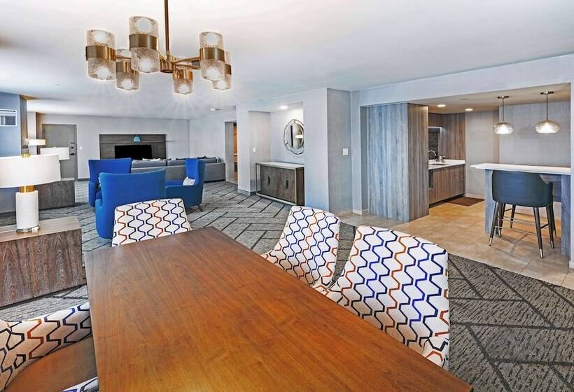 סוויטה נשיאותית, Doubletree By Hilton Tulsa Downtown