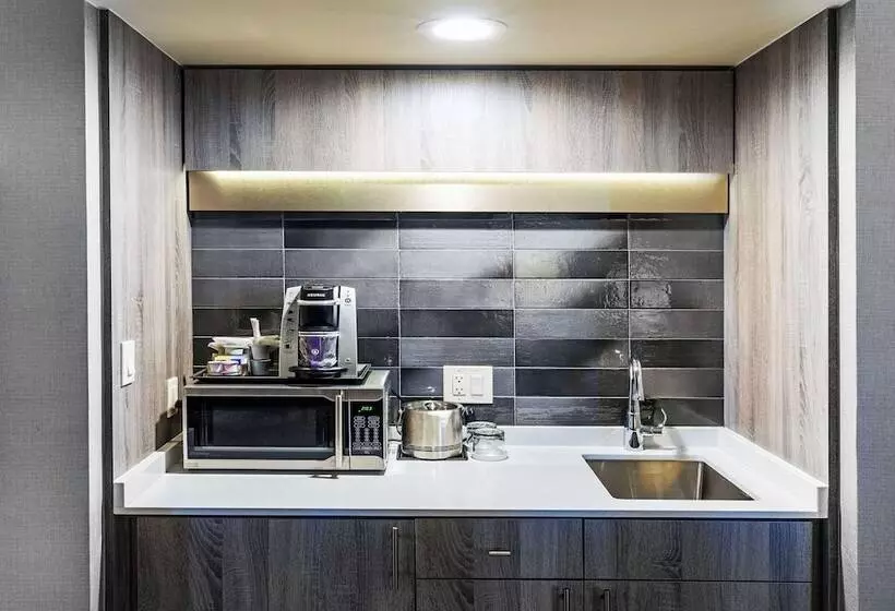 سوئیت پرزیدنت, Doubletree By Hilton Tulsa Downtown