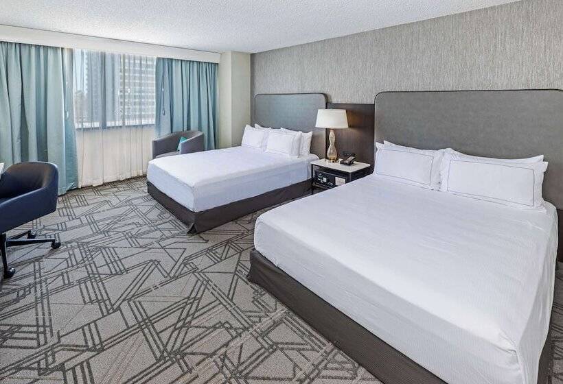 חדר סטנדרט שתי מיטות זוגיות, Doubletree By Hilton Tulsa Downtown