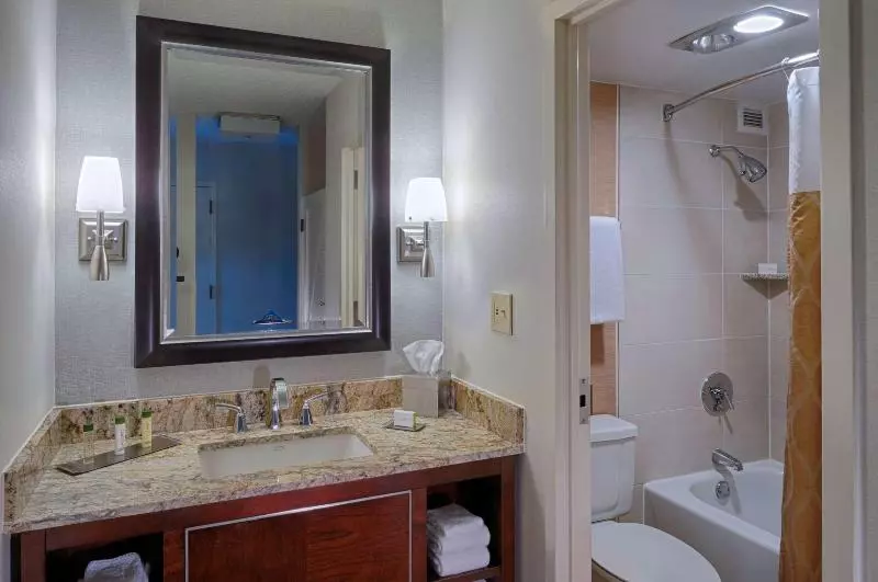 اتاق استاندارد, Doubletree By Hilton Tulsa Downtown