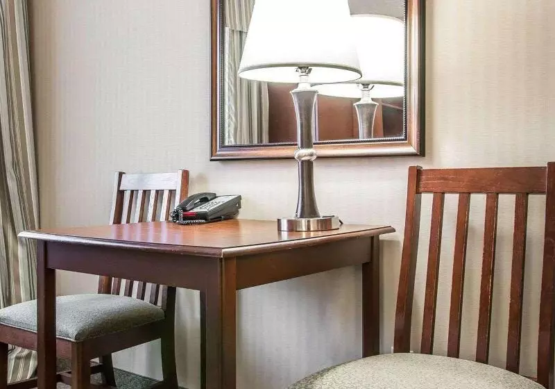 سوییت لوکس, Doubletree By Hilton Tulsa Downtown